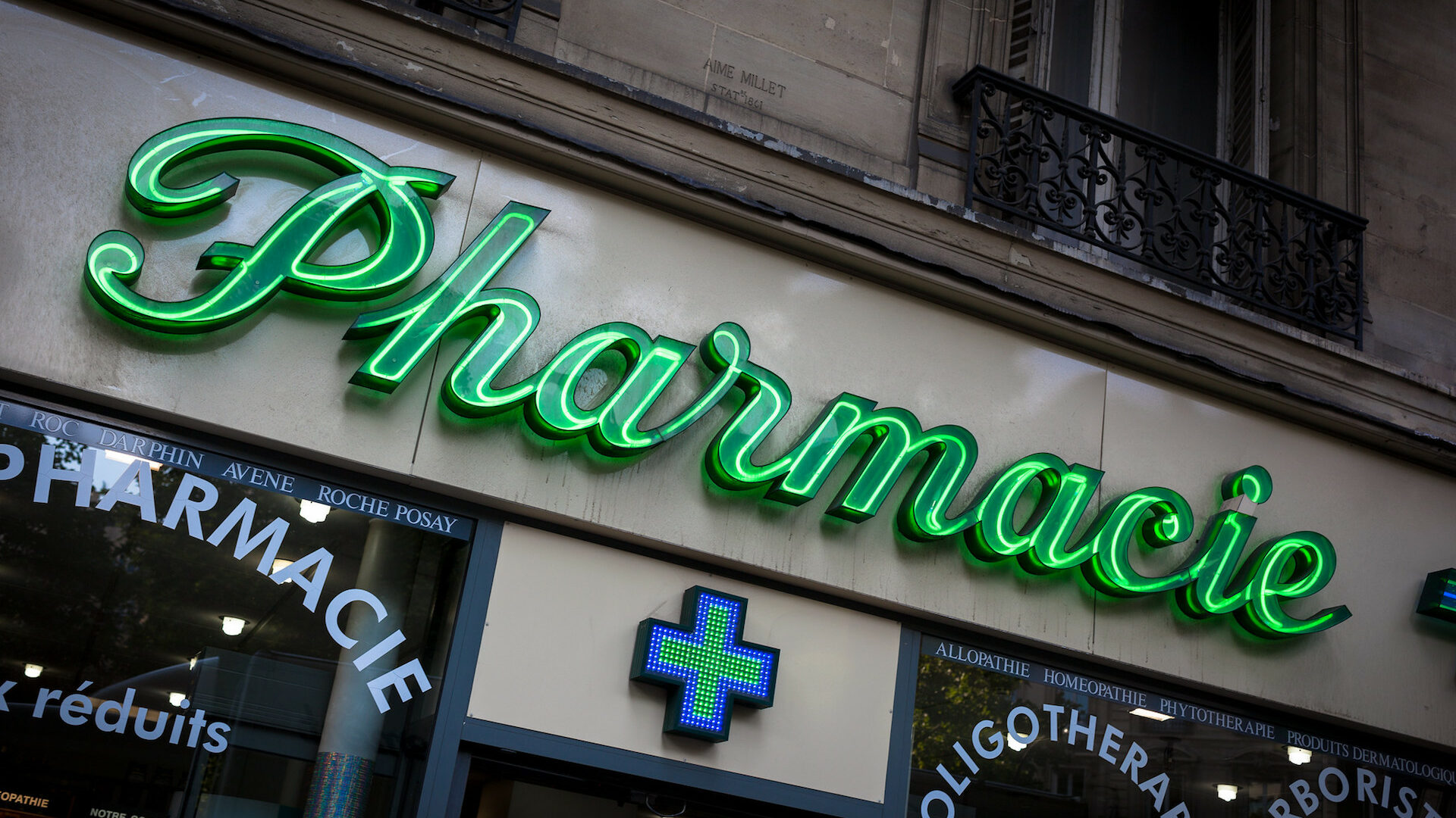 façade d'une pharmacie