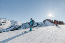 5 good reasons to ski in spring